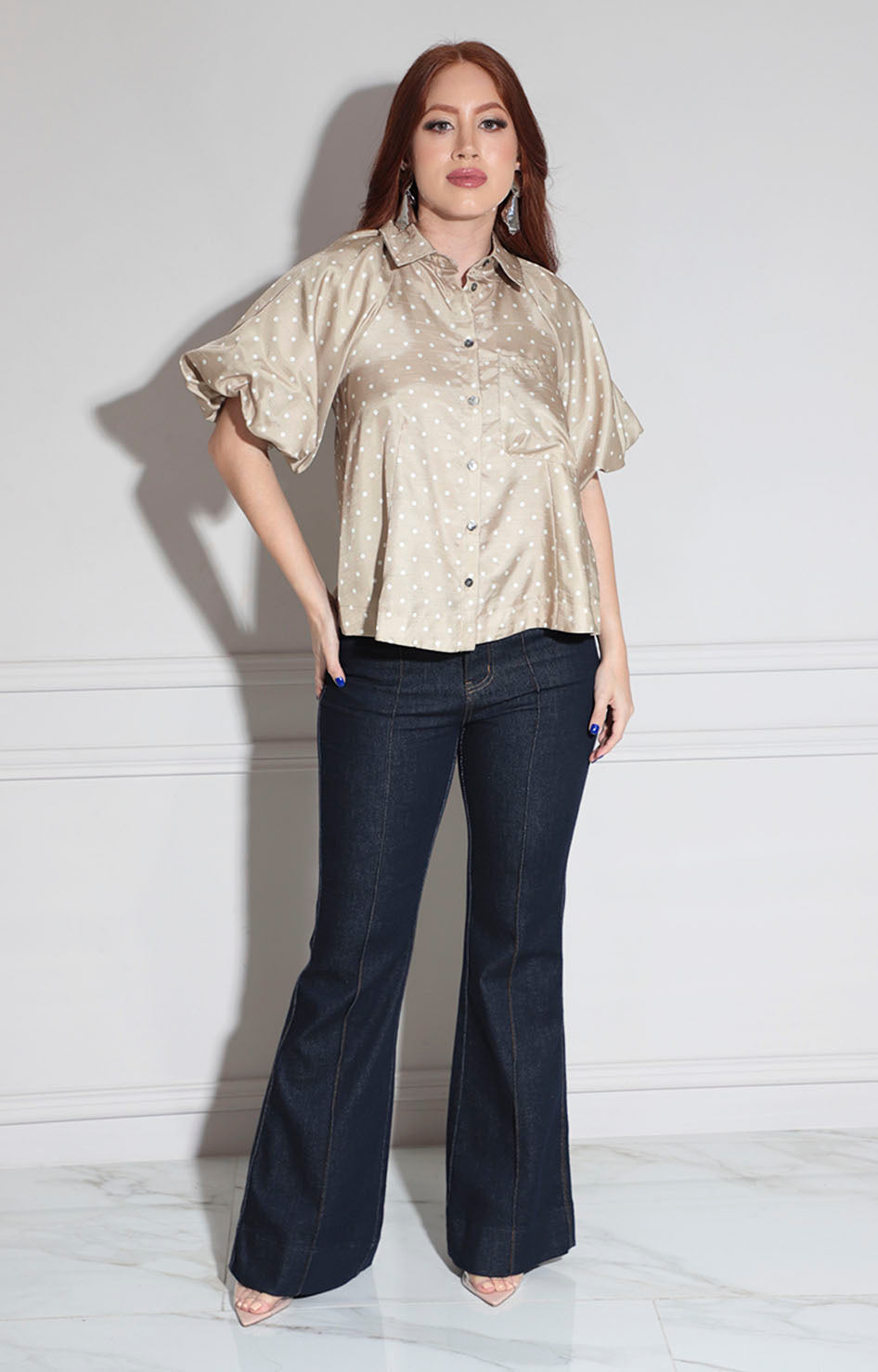 Blusa beige polka-dots