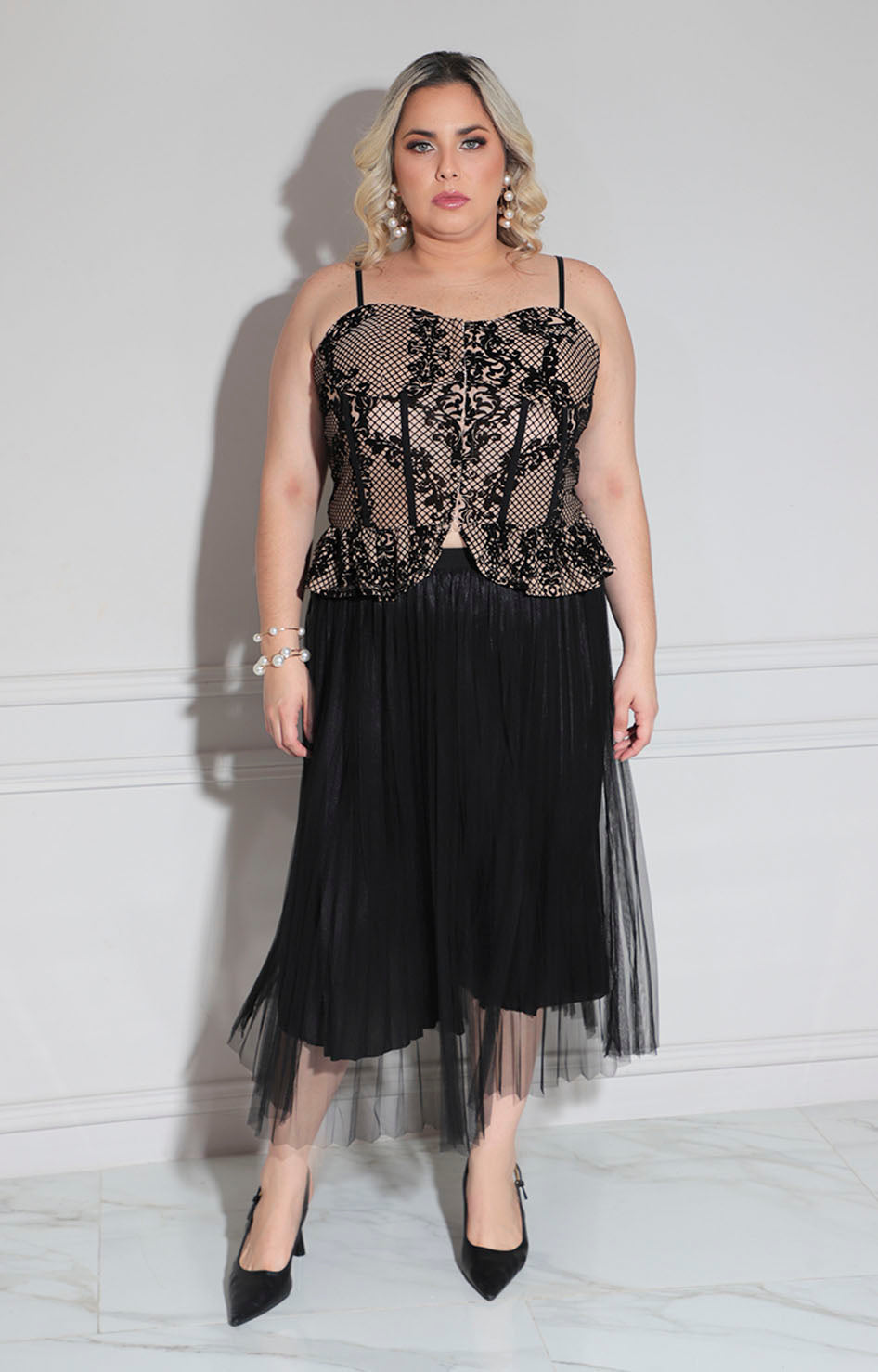 Blusa negra estampada