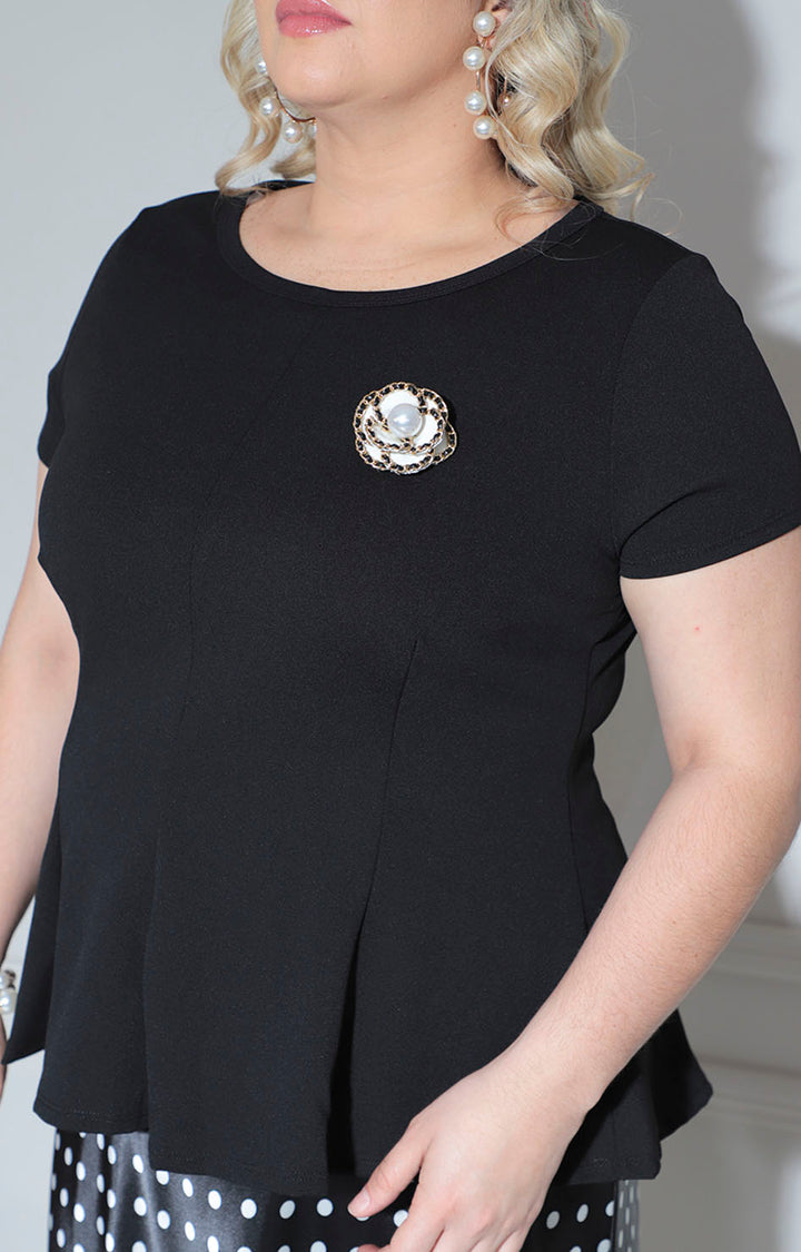 Blusa negra peplum
