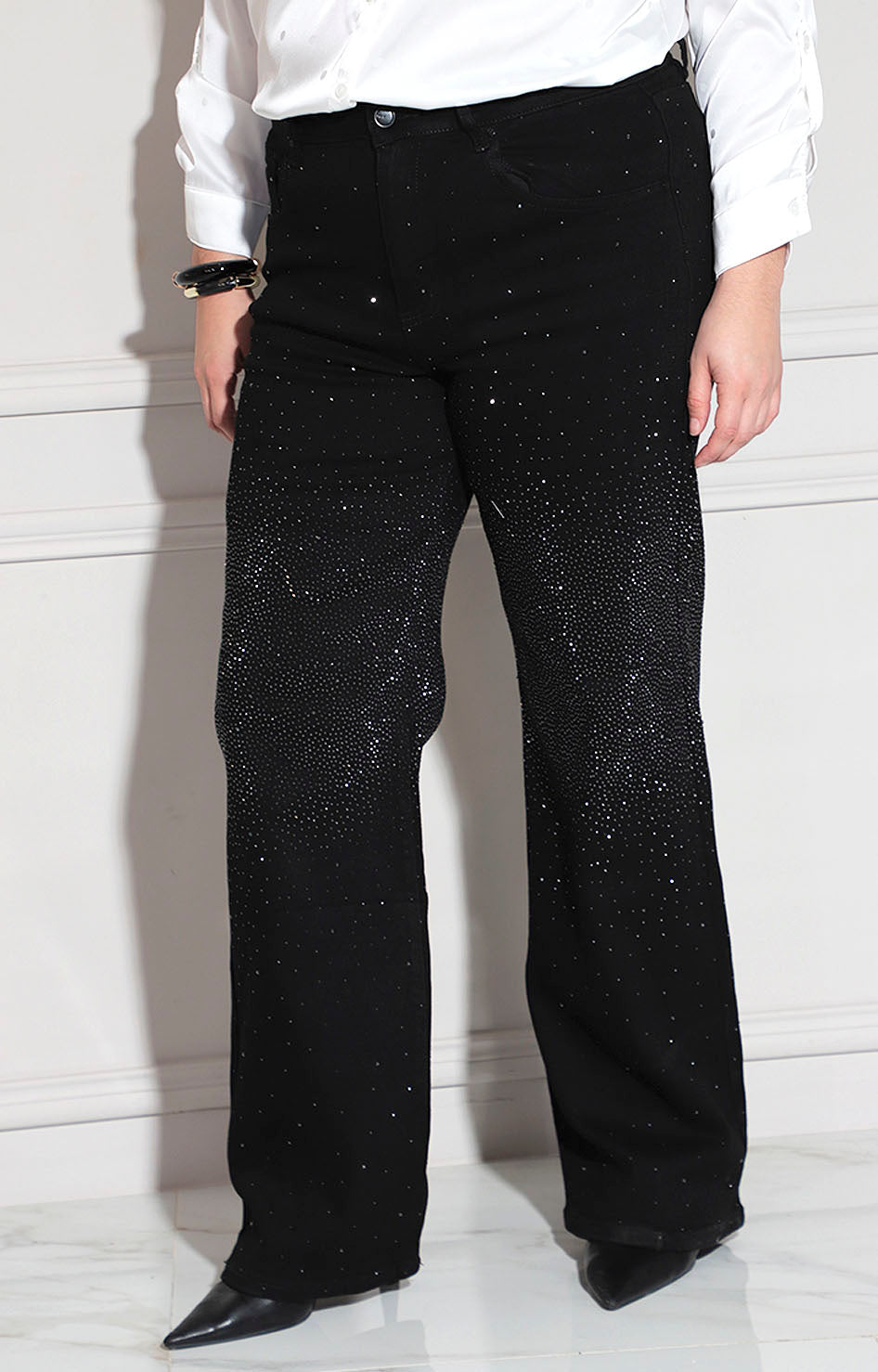 Pantalón negro con brillos