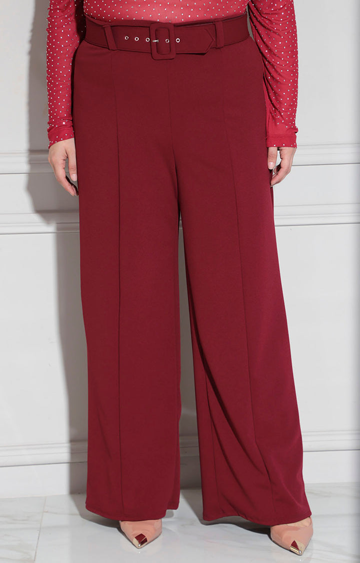 Pantalón vino con cinturón