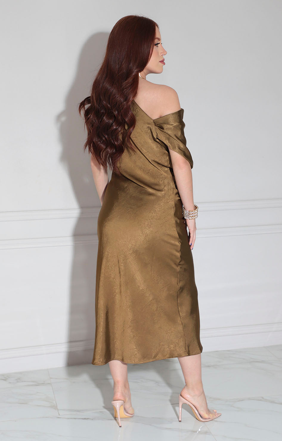 Vestido verde satinado