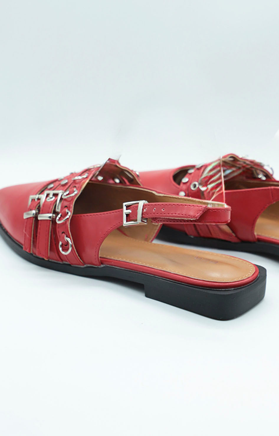 Flats rojas con estoperoles - ZAPATO Boutiquemirel 
