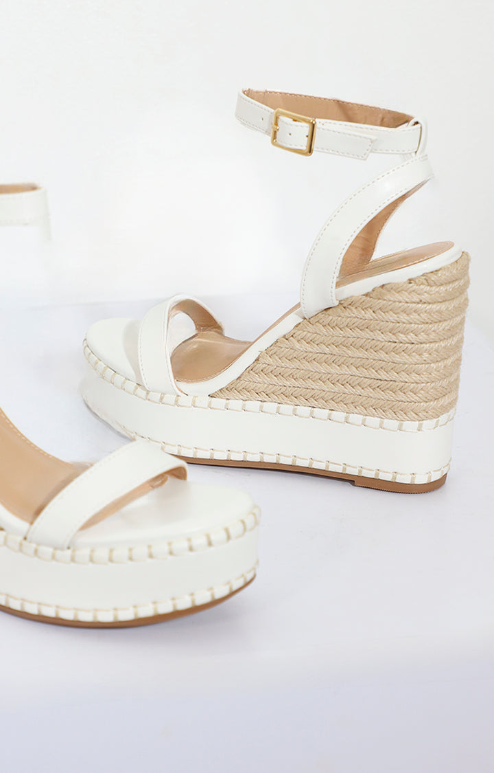 Plataforma blanca con fibra natural - PLATAFORMAS Boutiquemirel 