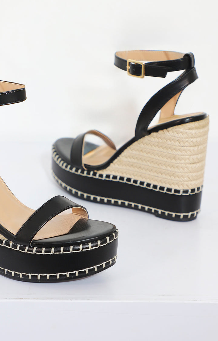 Plataforma negra con fibra natural - PLATAFORMAS Boutiquemirel 