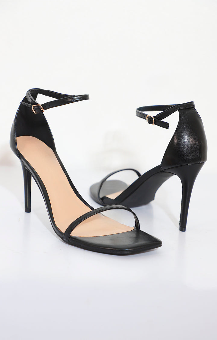 Zapatilla negra de tiras - ZAPATO Boutiquemirel 