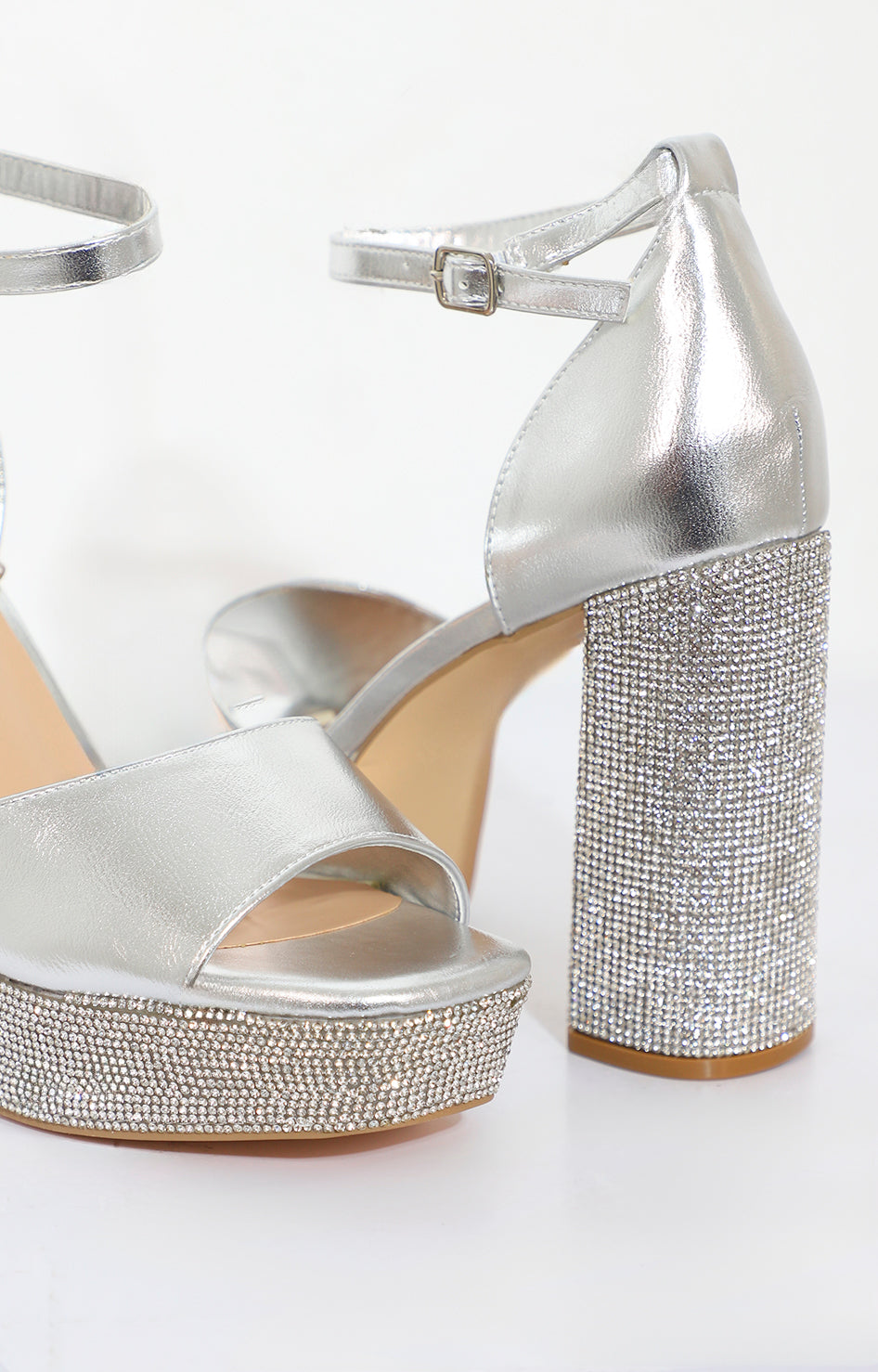 Zapatilla plata con brillos - ZAPATO Boutiquemirel 