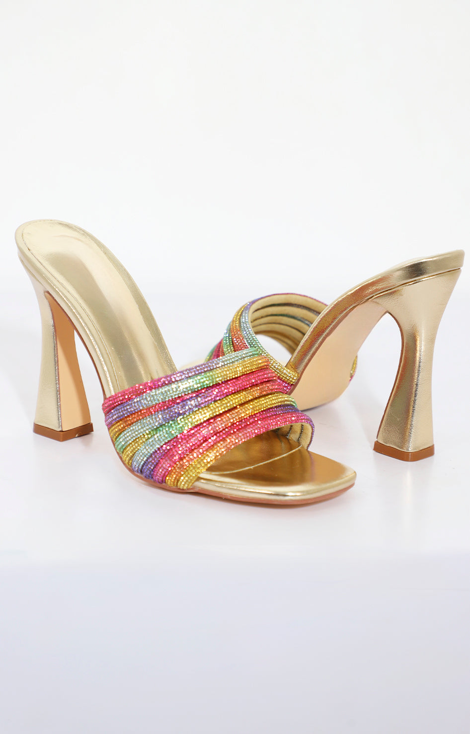 Zapatilla dorada con brillos multicolor - ZAPATO Boutiquemirel 