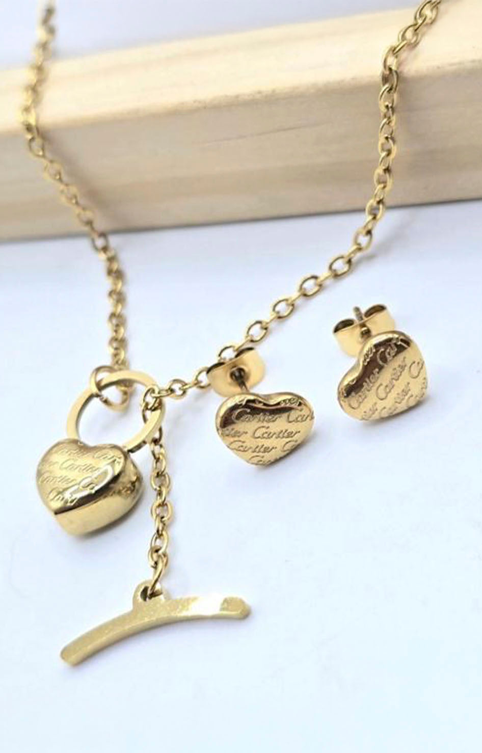 SET DE CADENA Y ARETES DORADOS - SET COLLAR Boutiquemirel 