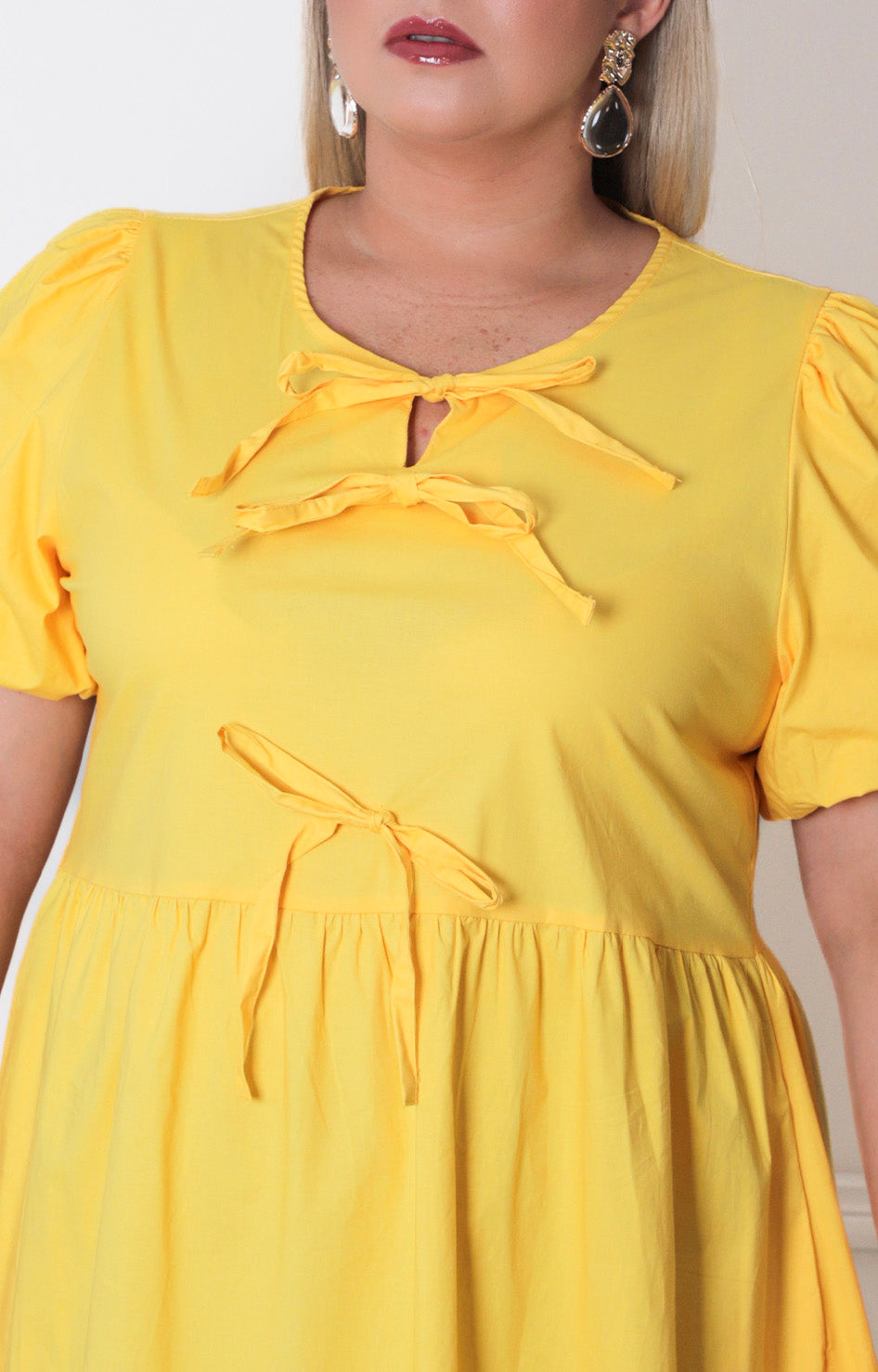 Vestido amarillo con mangas globo - VESTIDO CORTO CURVY Boutiquemirel 