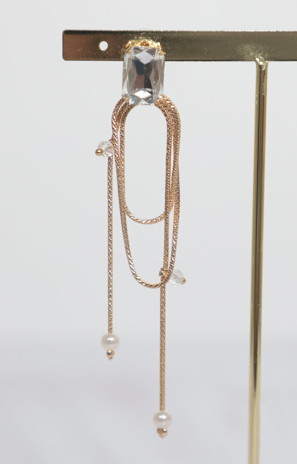 Aretes dorados largos con perlas - ARETE Boutiquemirel 