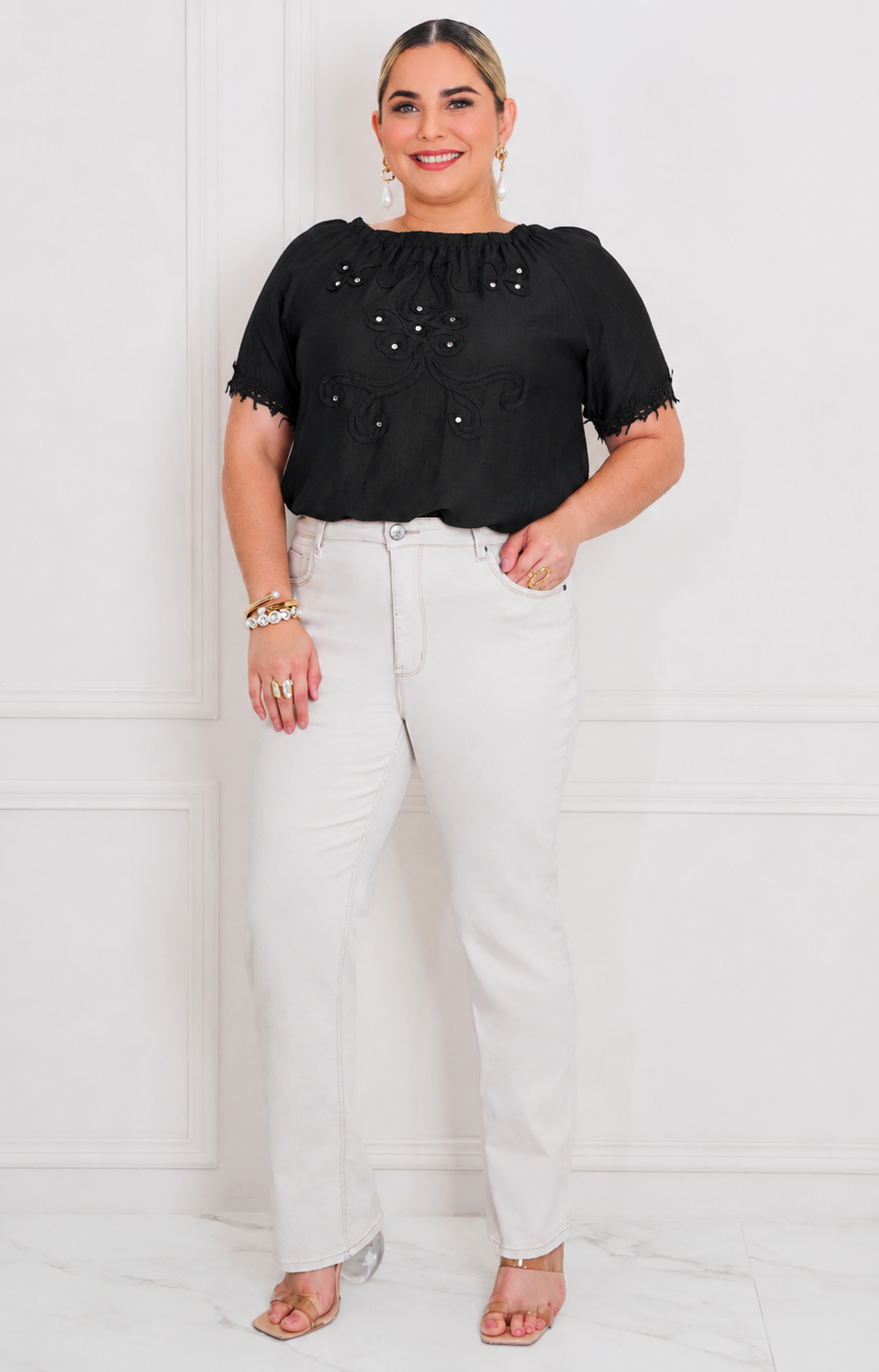 Blusa con bordado 3D