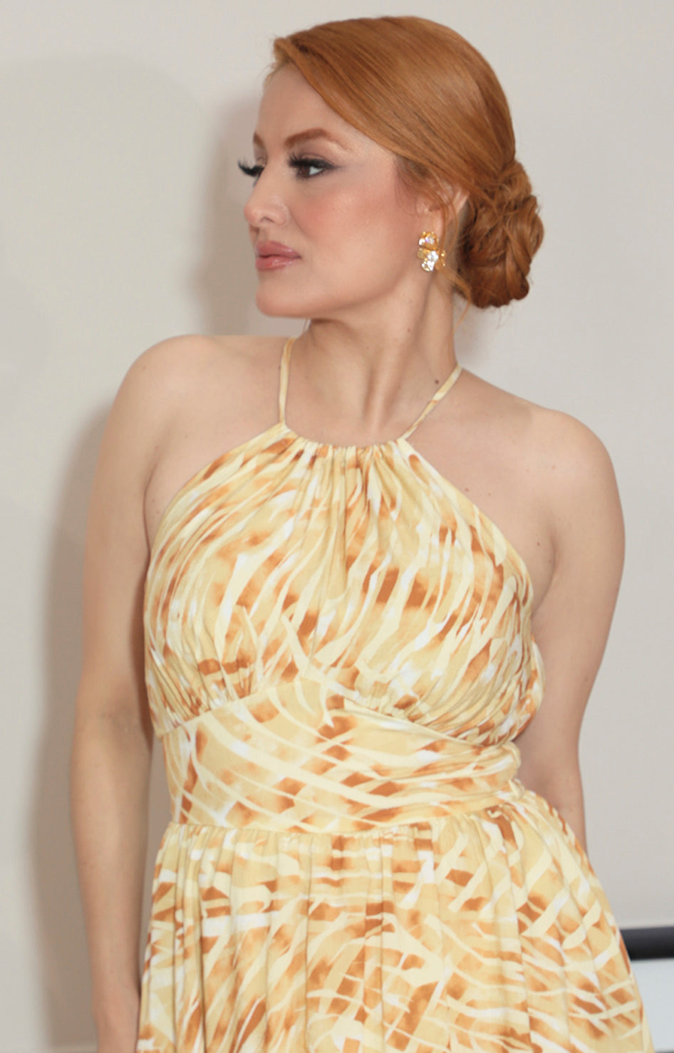 vestido amarillo estampado cuello halter - VESTIDO Boutiquemirel 