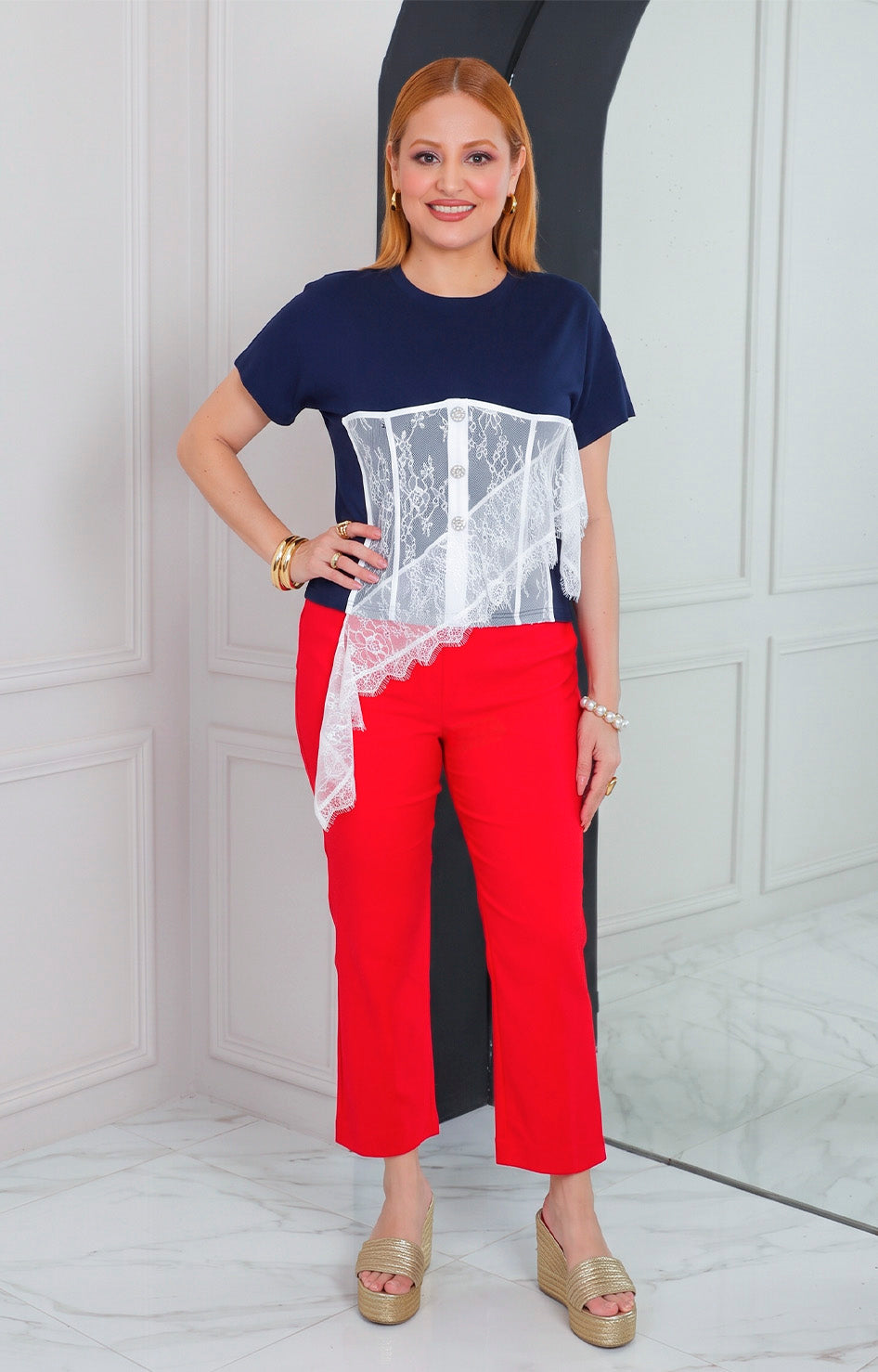 Blusa con aplicación de encaje