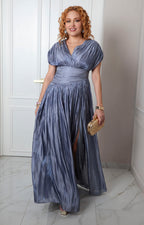 Vestido largo azul  con escote V y drapeado