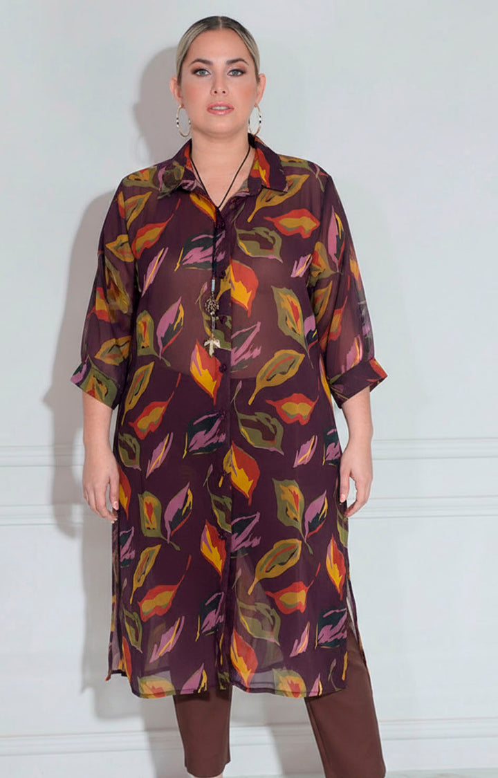 Blusón morado con hojas