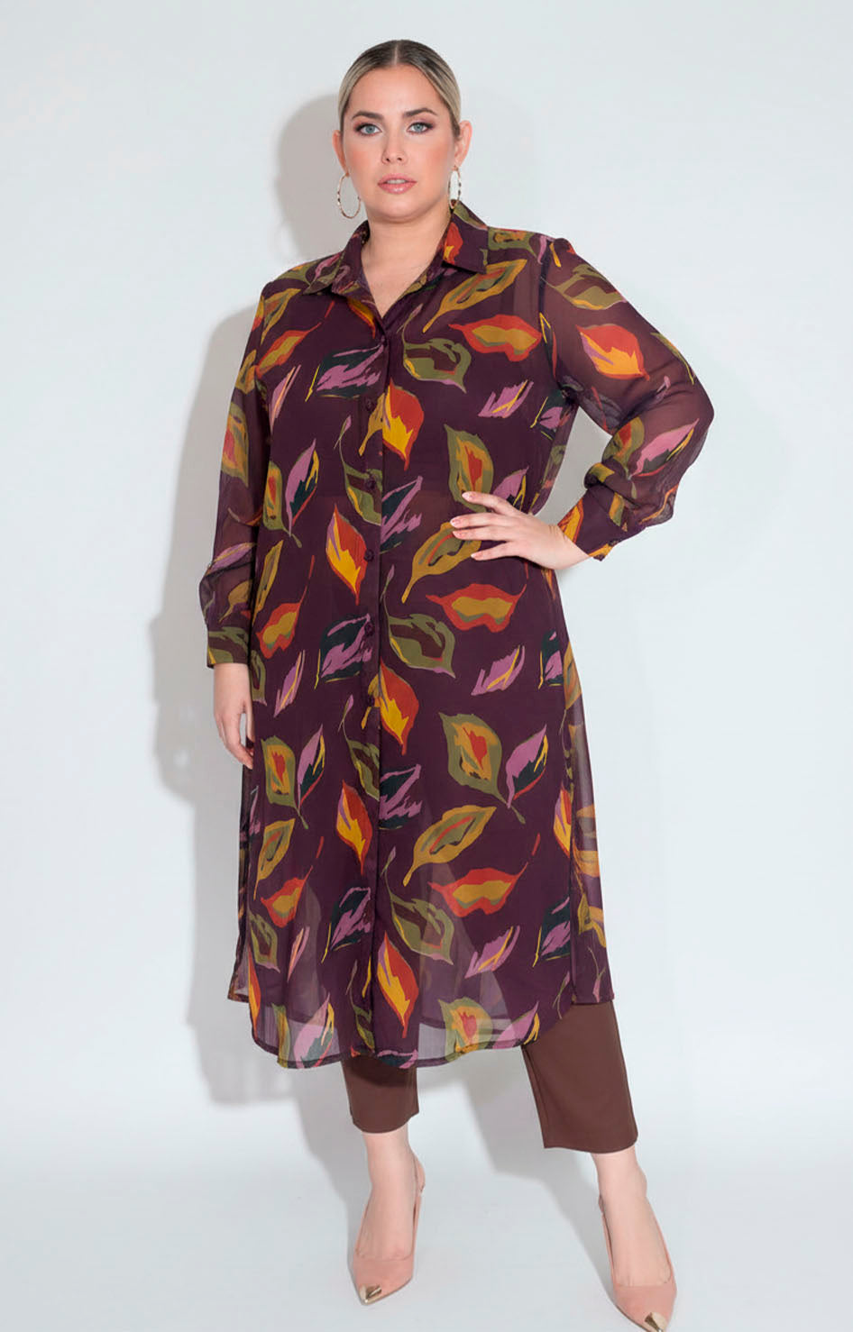 Blusón morado con hojas