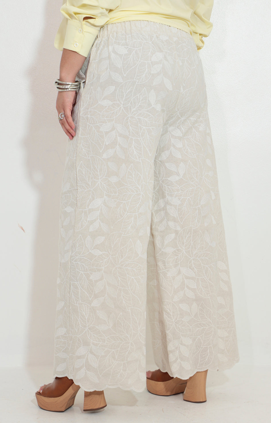 Pantalon beige con bordado y botones lateral - PANTALON Boutiquemirel 