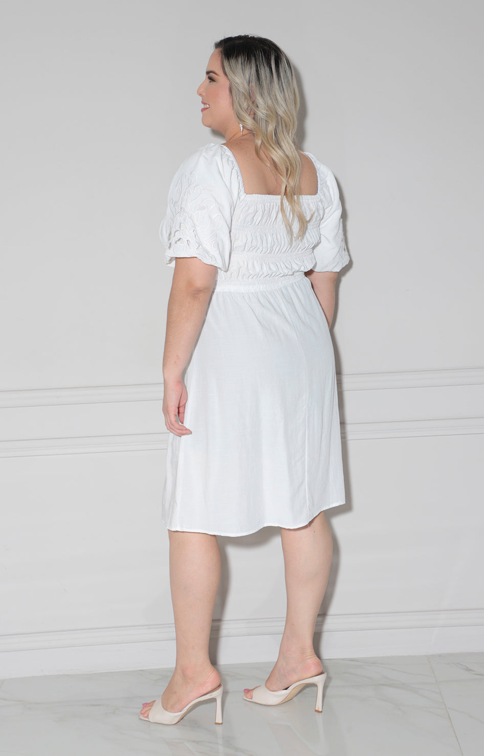 Vestido blanco corto - VESTIDO CORTO CURVY Boutiquemirel 