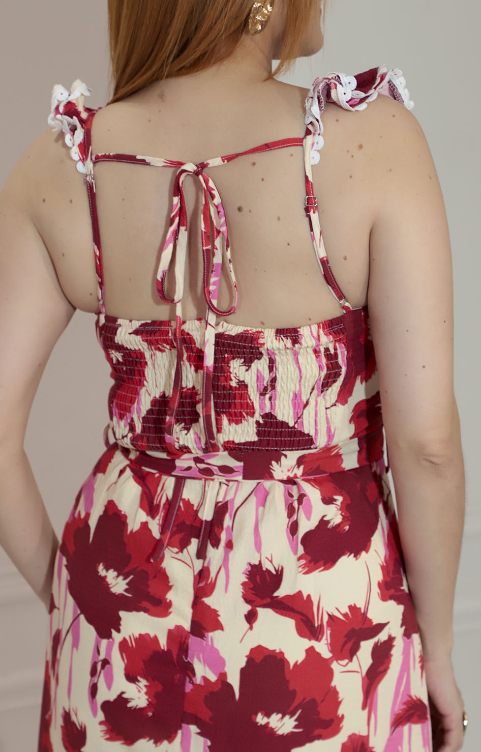 Vestido estampado de tirantes con lazo y volantes inferior - VESTIDO Boutiquemirel 