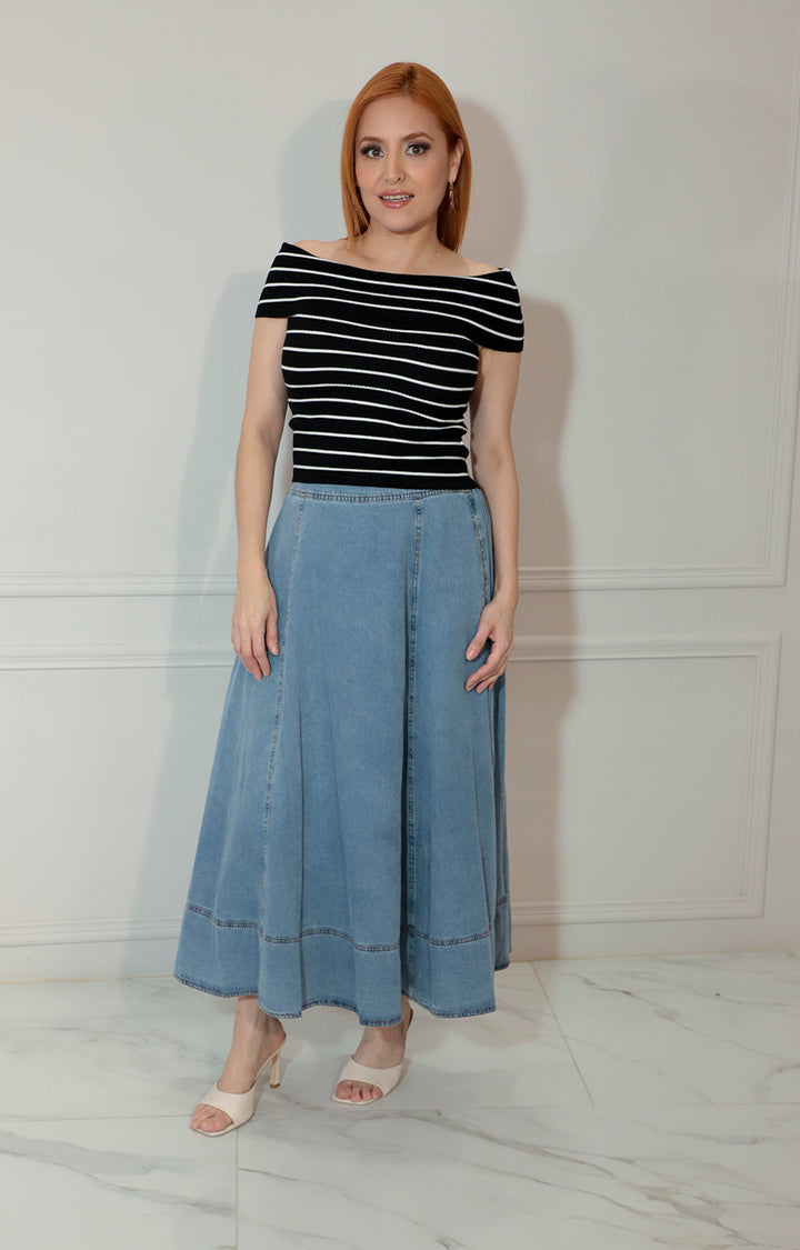 Blusa negra de rayas con hombros descubiertos - BLUSA Boutiquemirel 