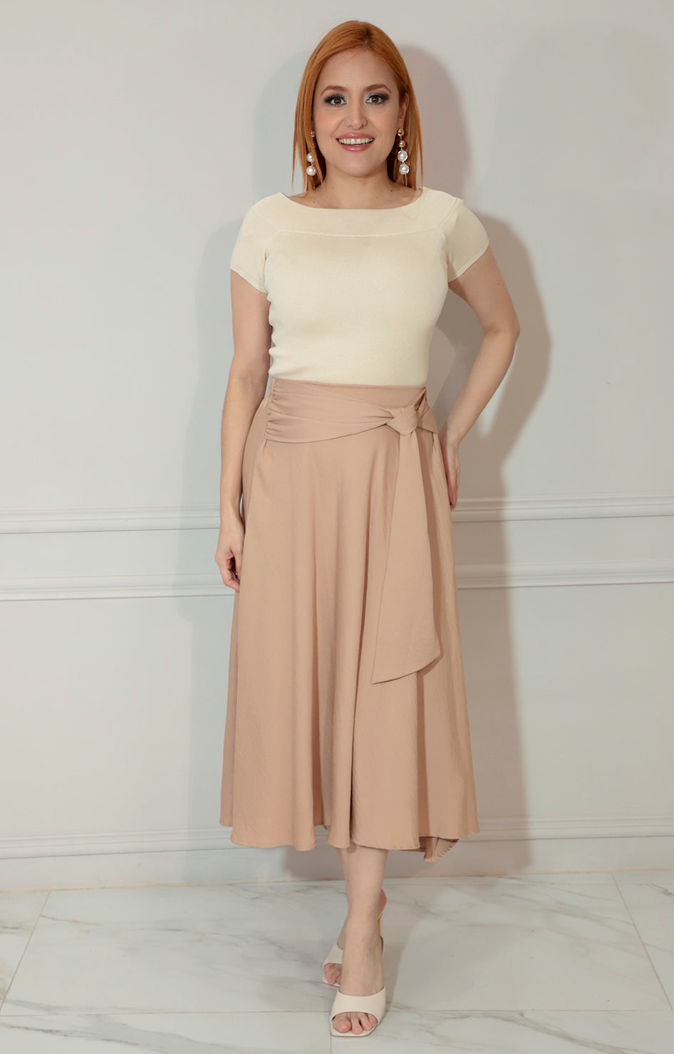 Falda beige con detalle de lazo superior - FALDA Boutiquemirel 