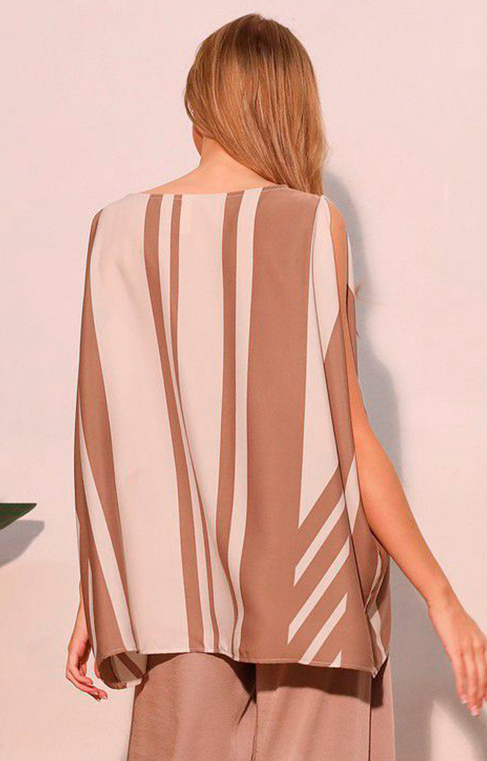 Blusa beige de rayas con manga mariposa - BLUSA Boutiquemirel 