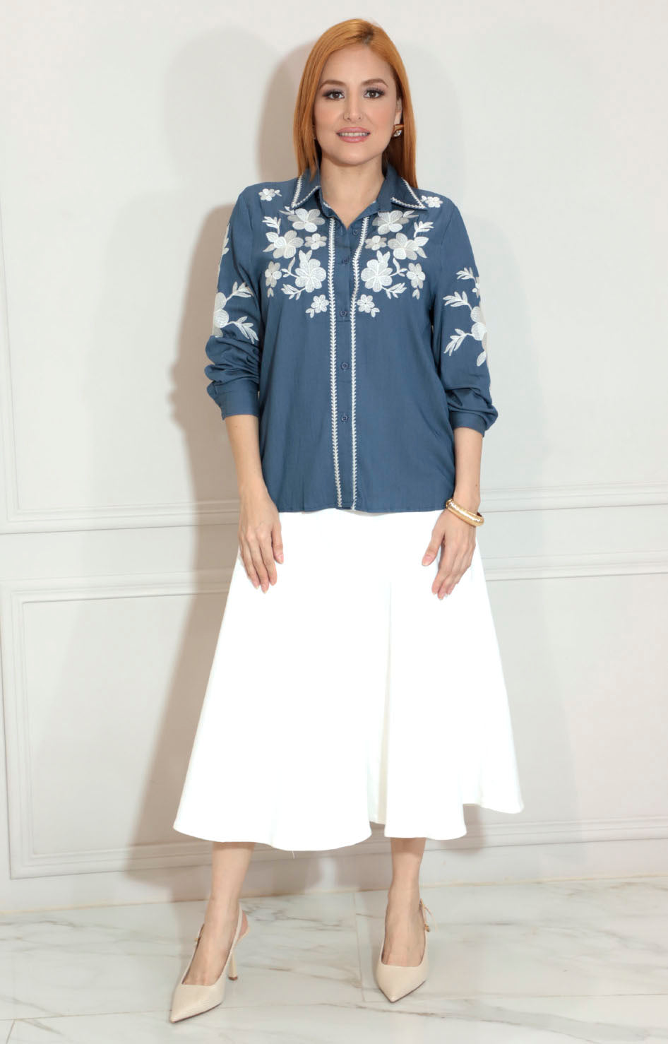 Blusa azul bordada - BLUSA Boutiquemirel 