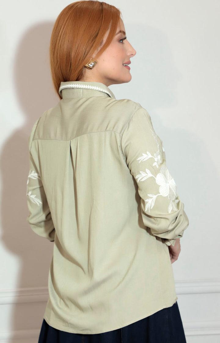 Blusa beige bordada - BLUSA Boutiquemirel 