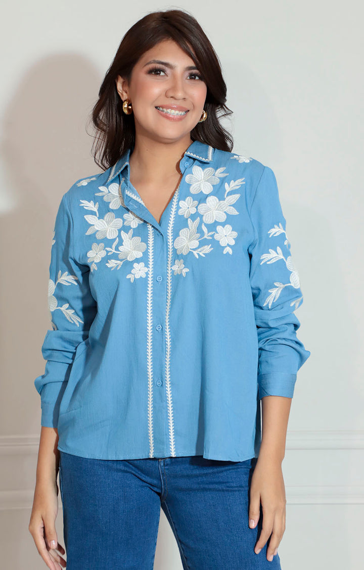 Blusa bordada azul - BLUSA Boutiquemirel 