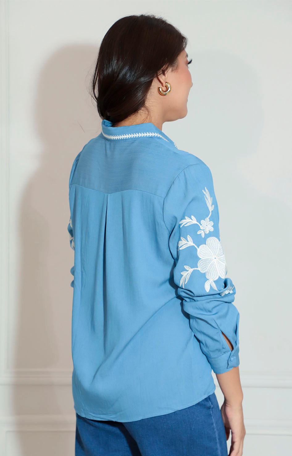 Blusa bordada azul - BLUSA Boutiquemirel 