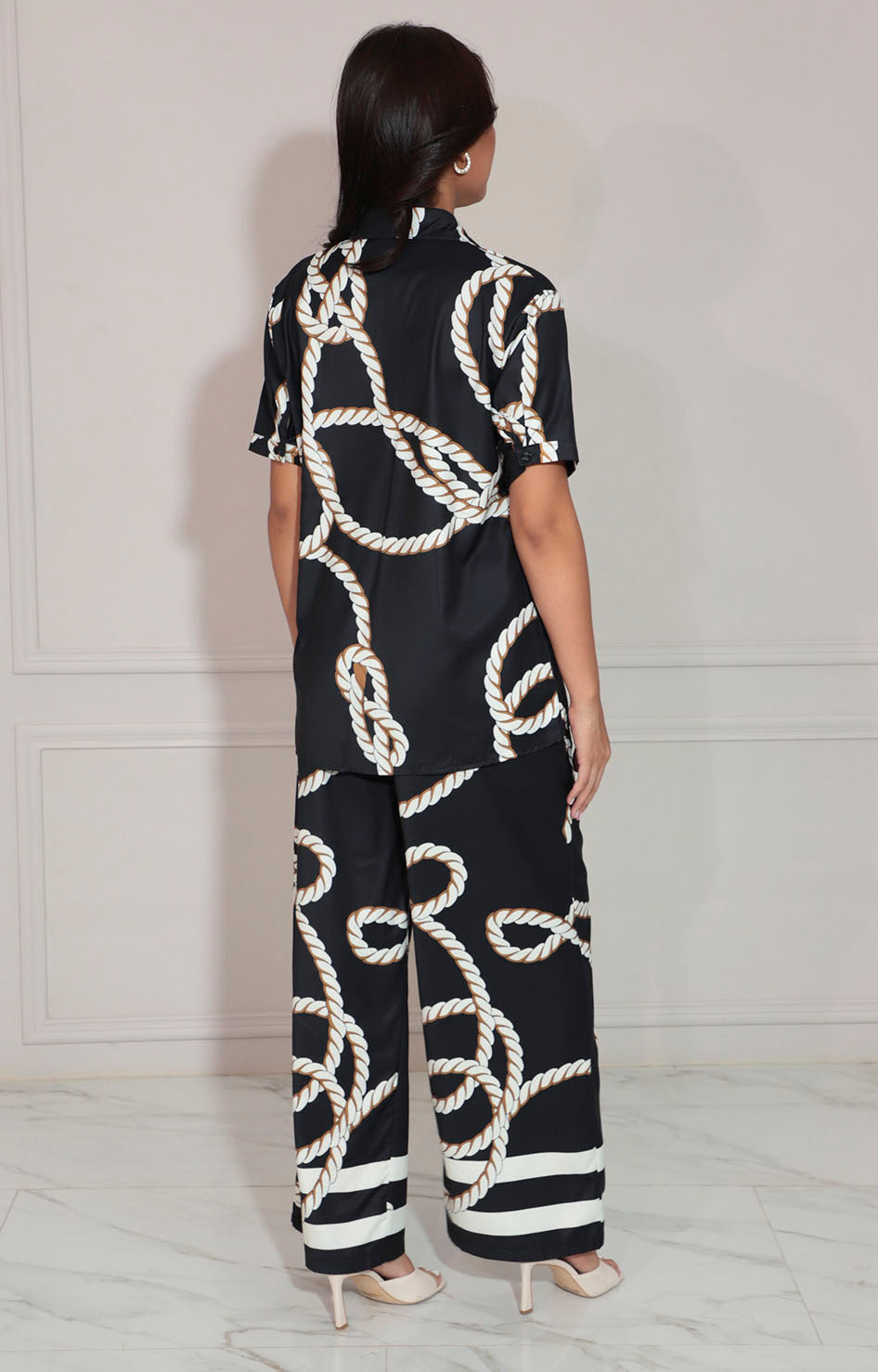 Conjunto negro estampado - CONJUNTO Boutiquemirel 