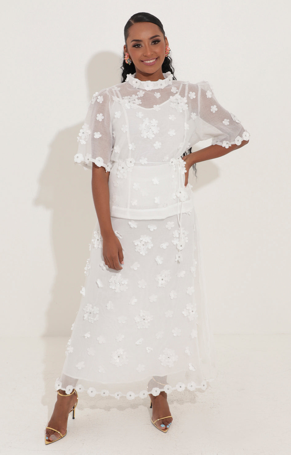 Conjunto blanco con flores 3D - CONJUNTO Boutiquemirel 