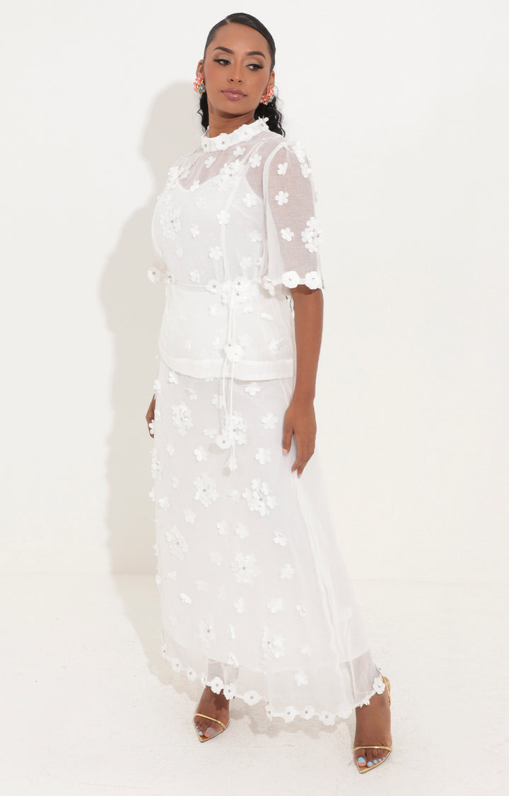 Conjunto blanco con flores 3D - CONJUNTO Boutiquemirel 