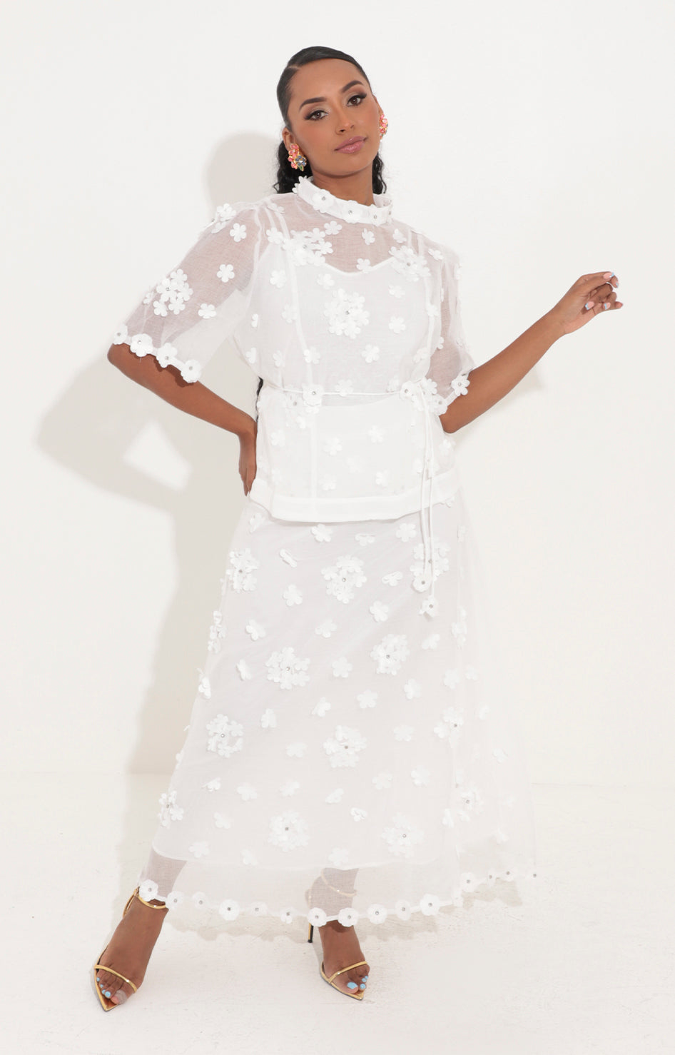 Conjunto blanco con flores 3D - CONJUNTO Boutiquemirel 