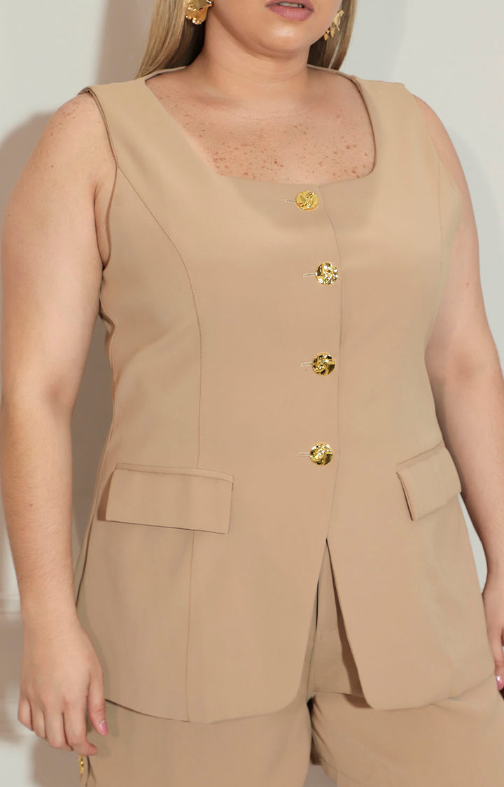 Conjunto beige tipo chaleco con botones y short - CONJUNTO XL Boutiquemirel 