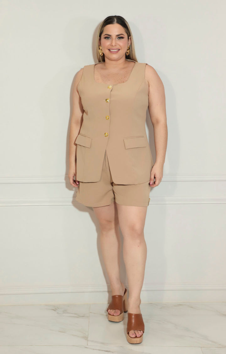 Conjunto beige tipo chaleco con botones y short - CONJUNTO XL Boutiquemirel 