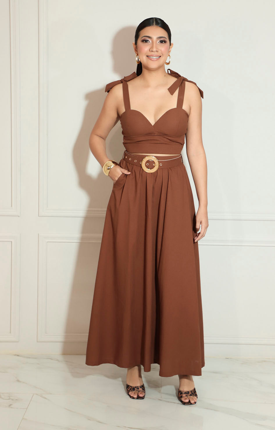 Conjunto café de tirantes y falda con cinturón - CONJUNTO Boutiquemirel 