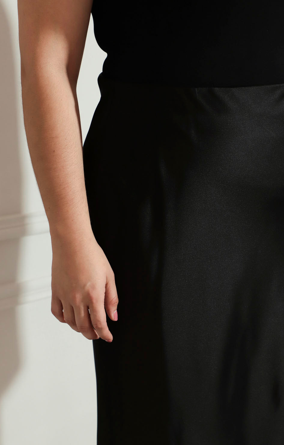 Falda negra lisa de satín - FALDA XL Boutiquemirel 