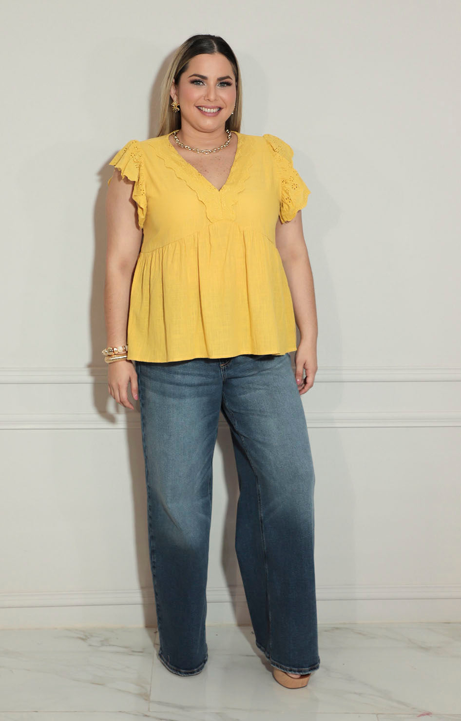 Blusa mostaza con bordado sin mangas - BLUSA XL Boutiquemirel 