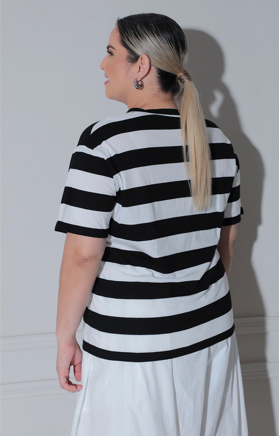 Blusa negra de rayas - BLUSAS CURVY Boutiquemirel 