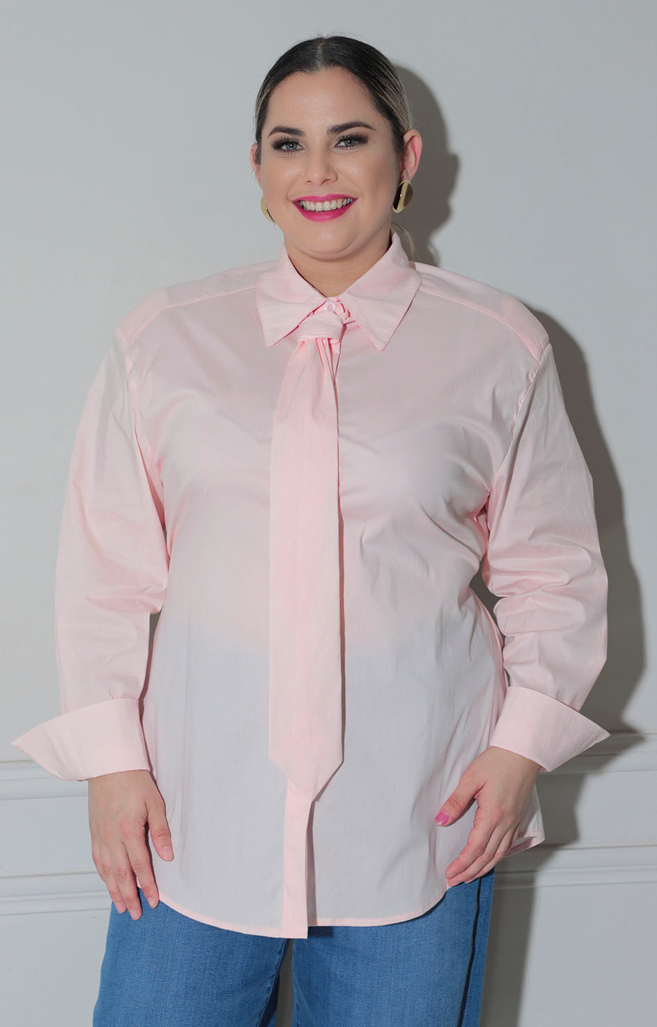 Blusa rosa con corbata - BLUSAS CURVY Boutiquemirel 