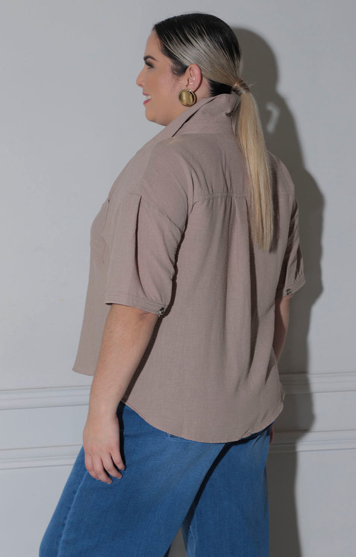 Blusa beige de botones - BLUSAS CURVY Boutiquemirel 