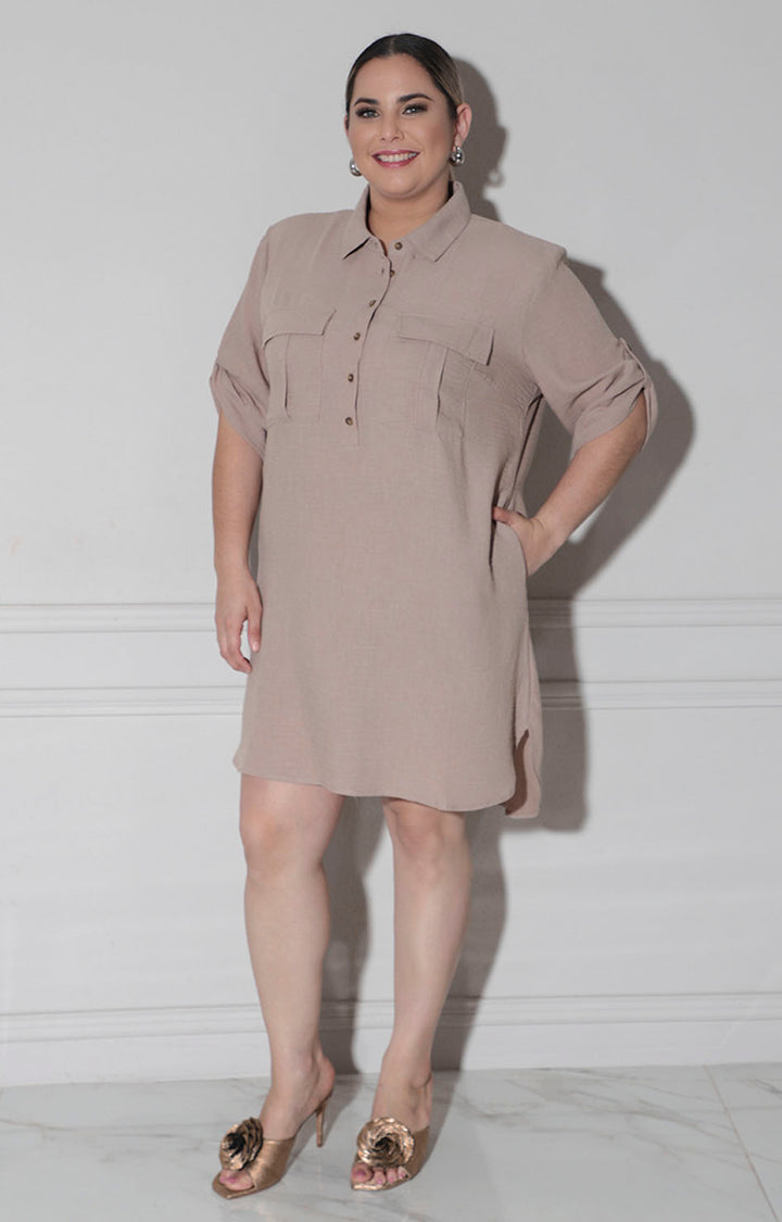 Vestido beige corto con bolsas - VESTIDO CORTO CURVY Boutiquemirel 