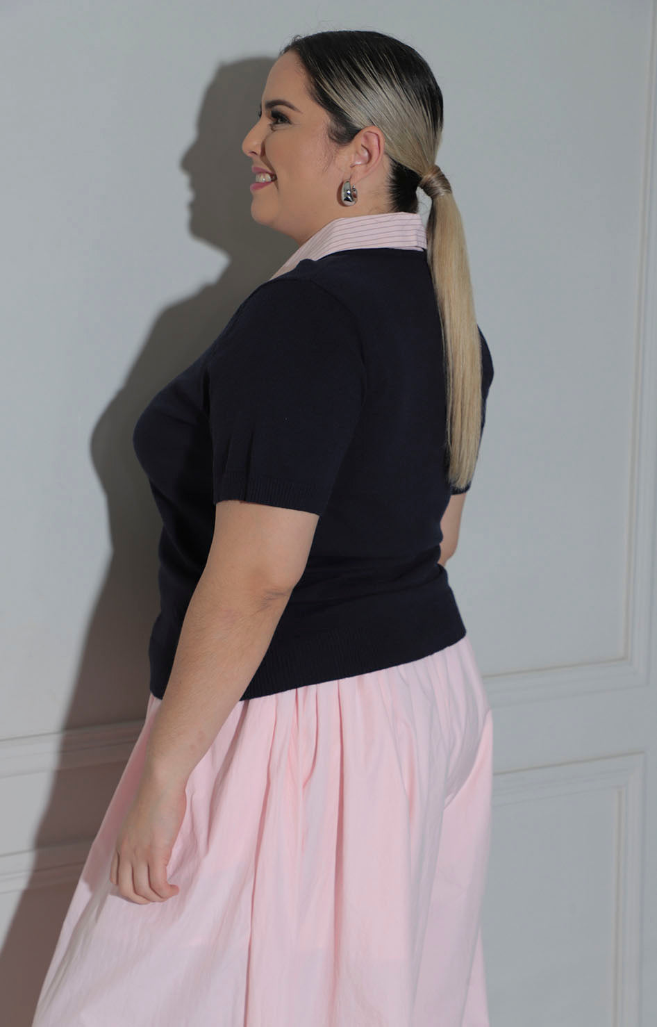 Blusa azul con cuello de rayas - BLUSAS CURVY Boutiquemirel 
