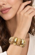 Pulsera de cuentas beige y doradas