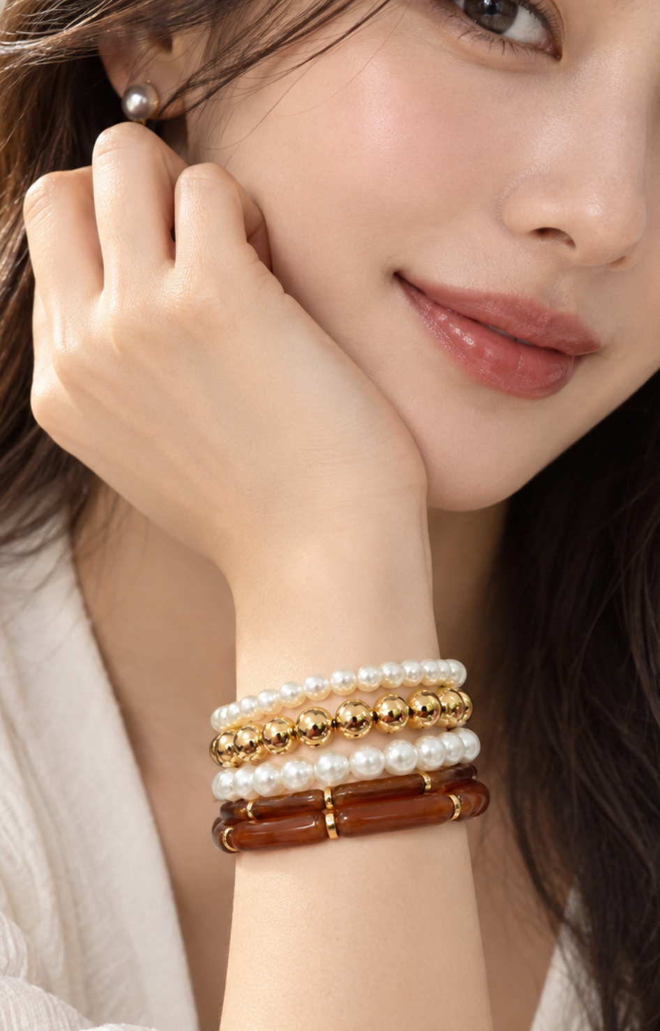 Set de pulseras de perlas, dorado y ámbar