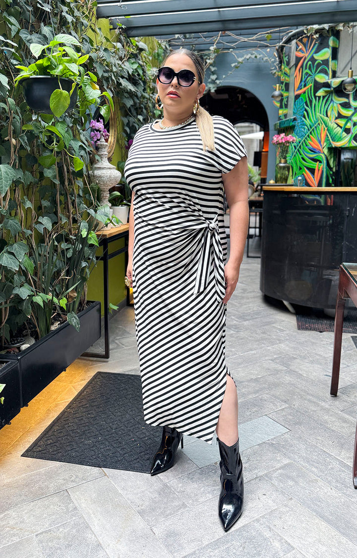 Vestido blanco con líneas - VESTIDO XL Boutiquemirel 