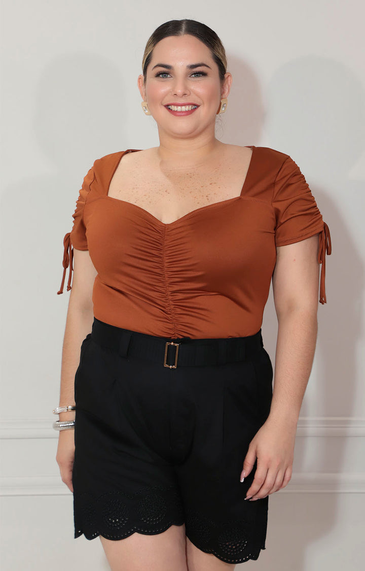 Panty blusa café con corrugado frontal y mangas - BLUSA XL Boutiquemirel 