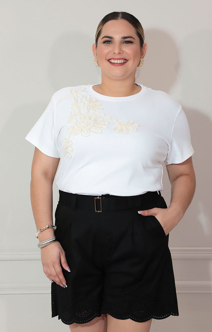 Blusa blanca con detalle de flor bordado - BLUSA XL Boutiquemirel 